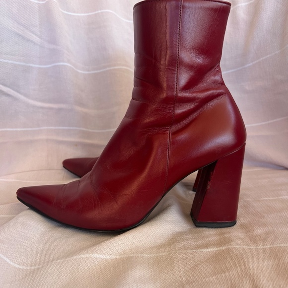 Marcie Ankle Boot | Red - Picture 3 of 14